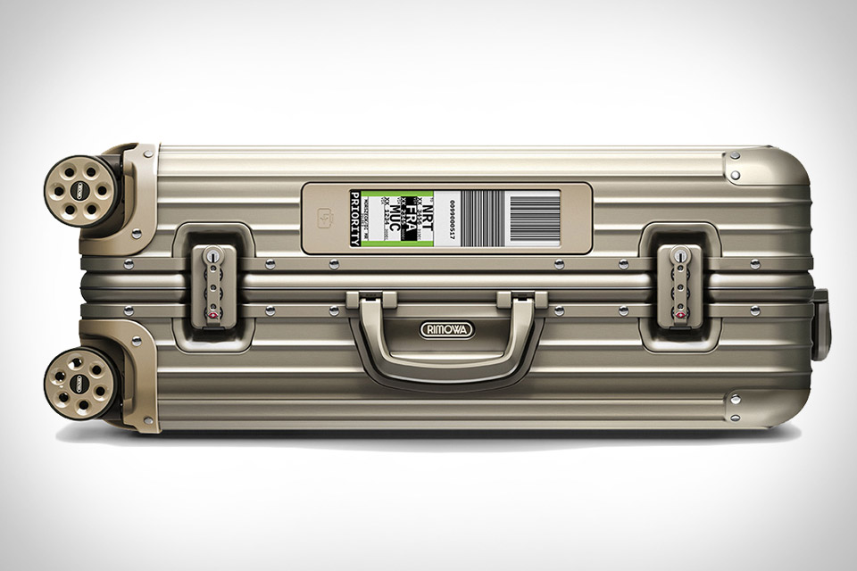 rimowa-electronic air ticketing tag